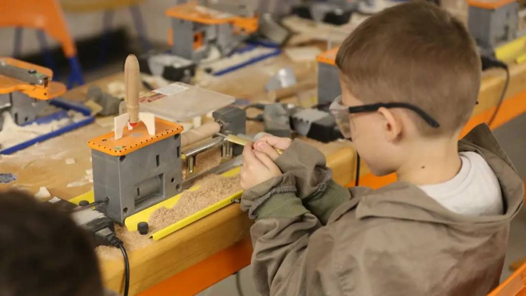 Kepez’de Dijitalleşmeden Uzaya 7 Temada Bilim Yolculuğu! 4